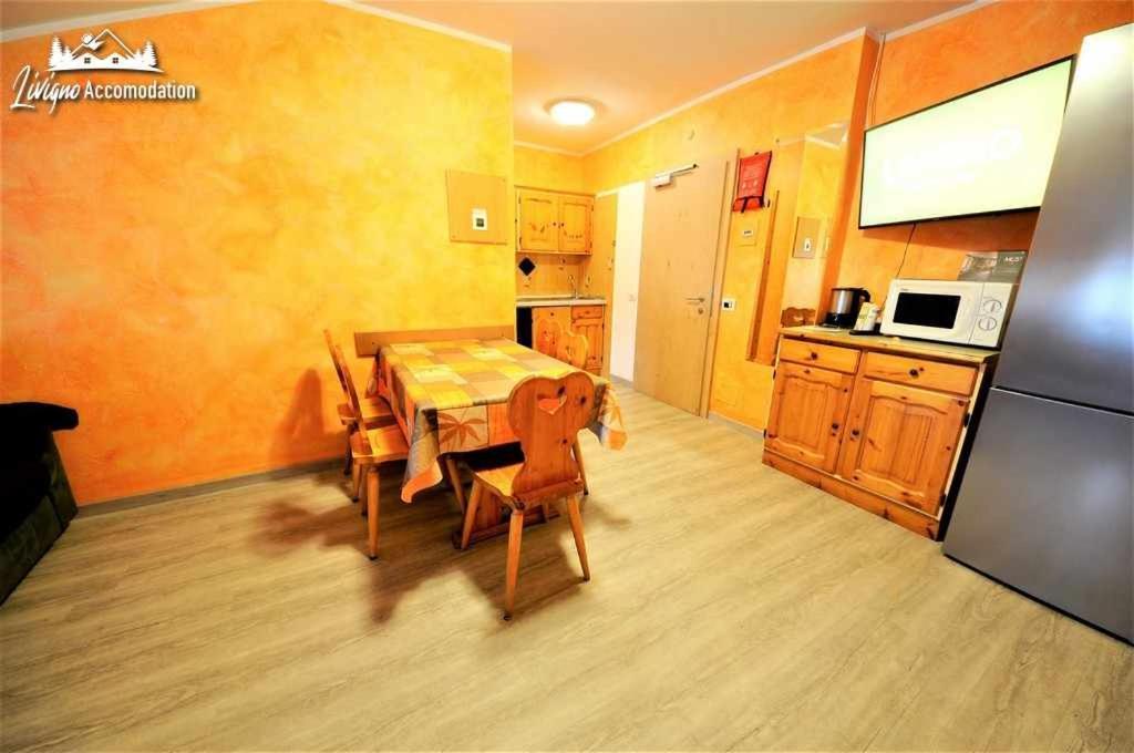 Residence Casa Longa By Livigno Accomodation Eksteriør bilde