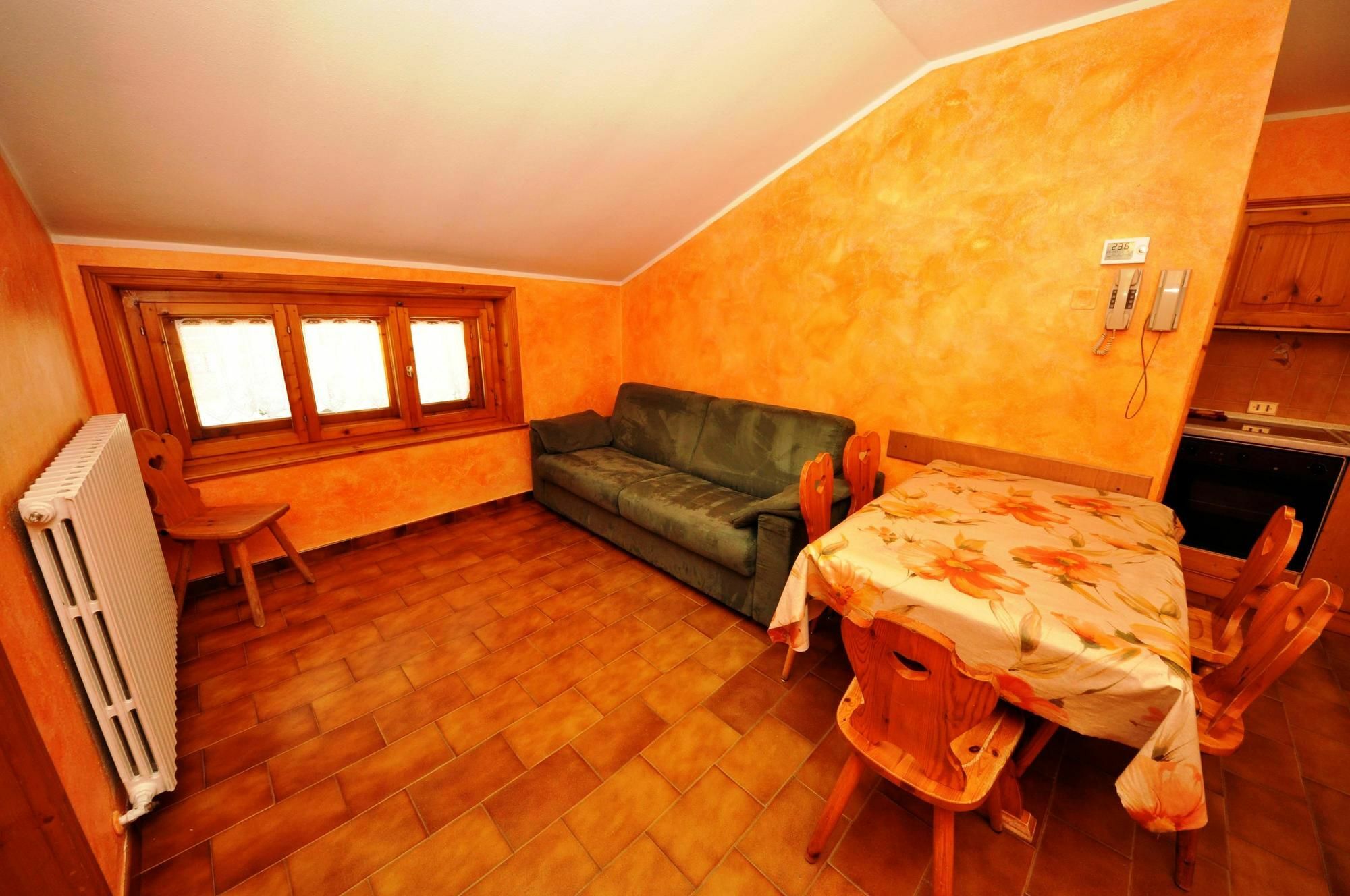 Residence Casa Longa By Livigno Accomodation Eksteriør bilde
