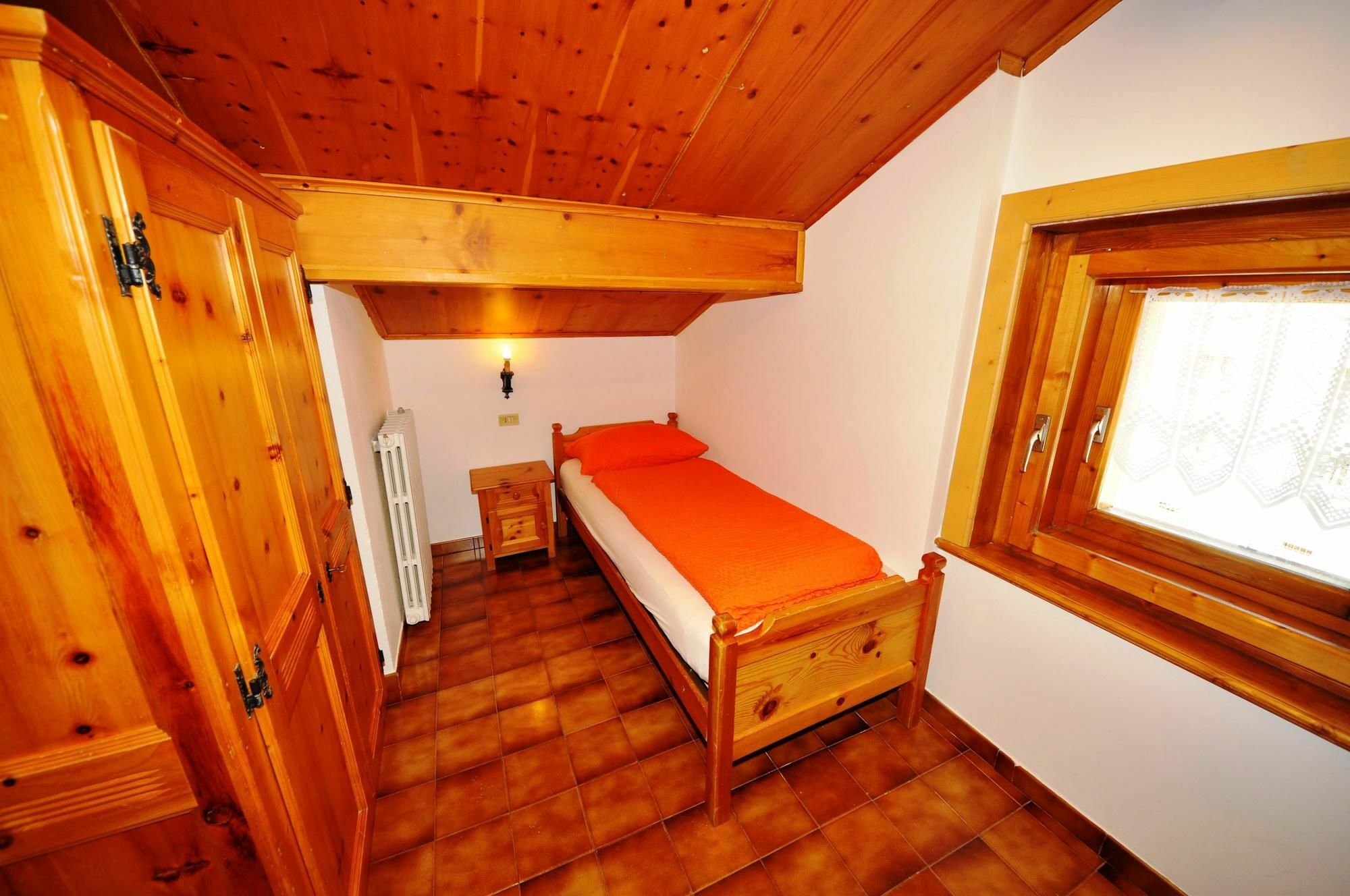 Residence Casa Longa By Livigno Accomodation Eksteriør bilde