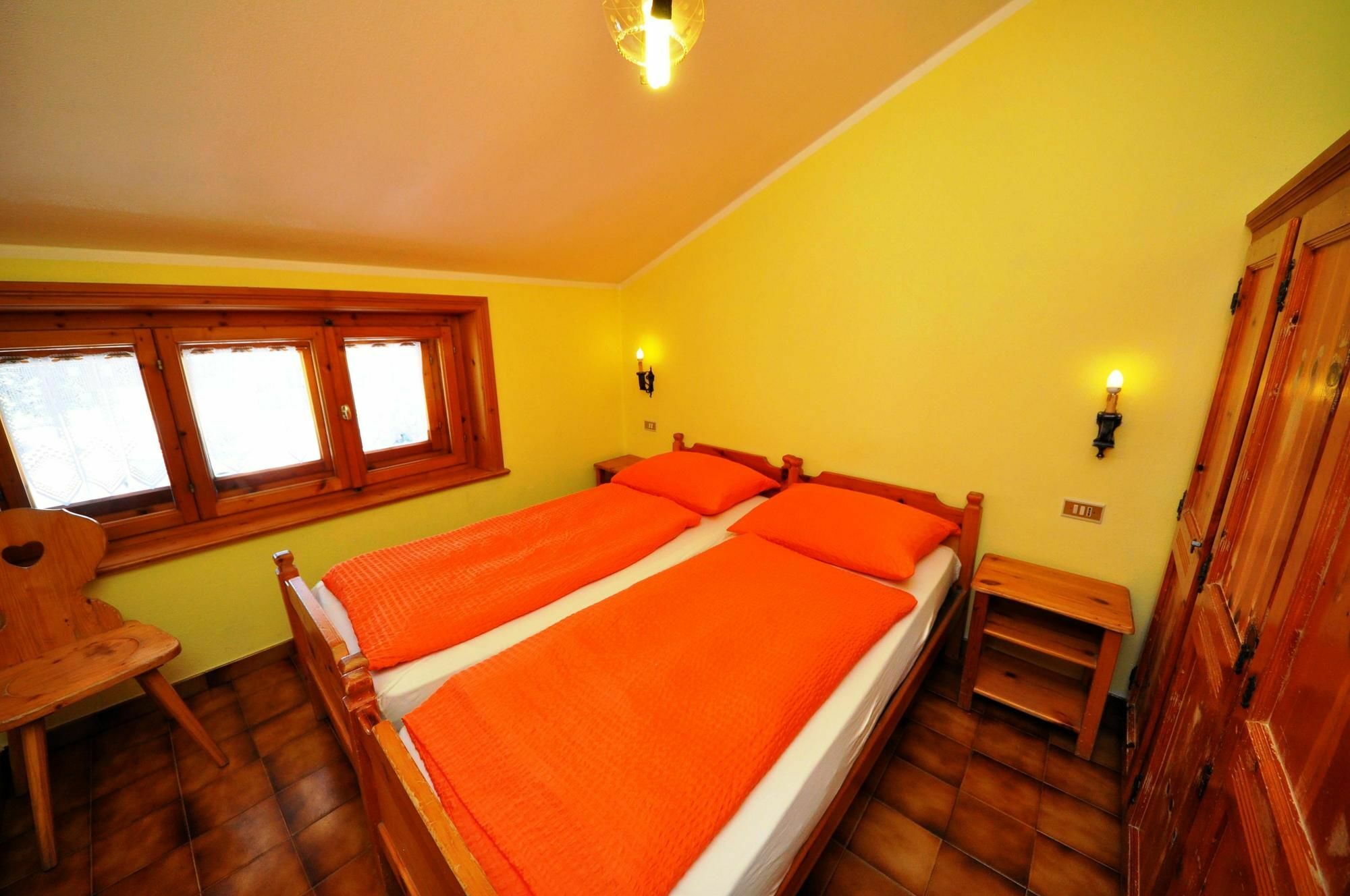 Residence Casa Longa By Livigno Accomodation Eksteriør bilde