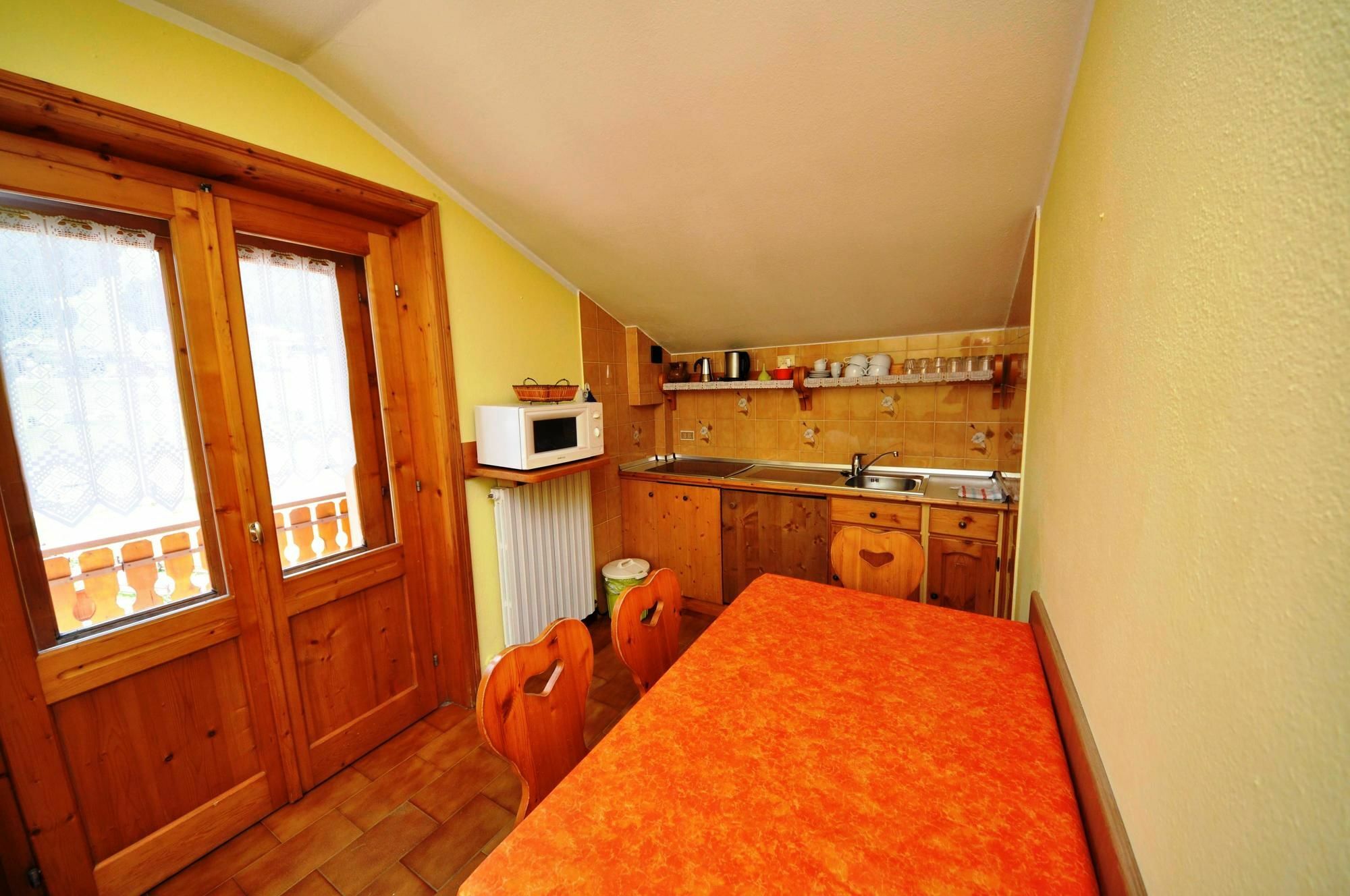 Residence Casa Longa By Livigno Accomodation Eksteriør bilde